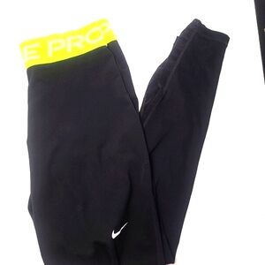 NIKE Moisture Wicking Leggings with Mesh Calf Panel
